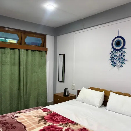 Amaze Py Homestay Tawang Exterior photo