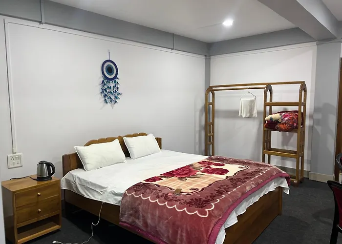 Amaze Py Homestay