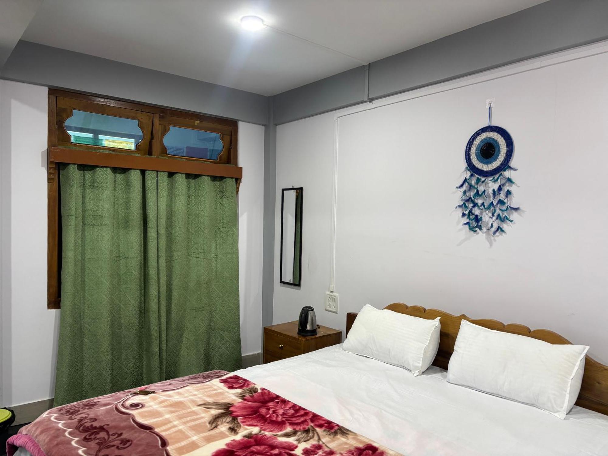 Homestay Amaze Py